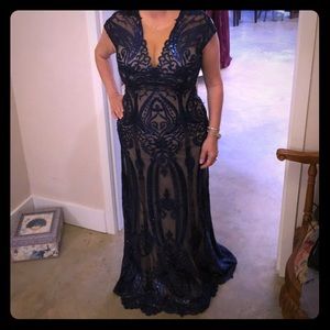 Mother of the bride dress. Navy blue size 10